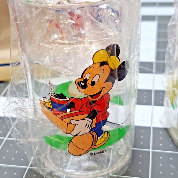 Vintage Disney’s Selandia Designs Sports Fans Childrens Tumblers Collectible - Picture 11 of 12